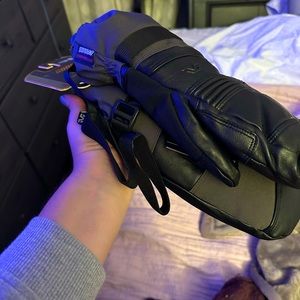 Gordini mens waterproof snow gloves NWT